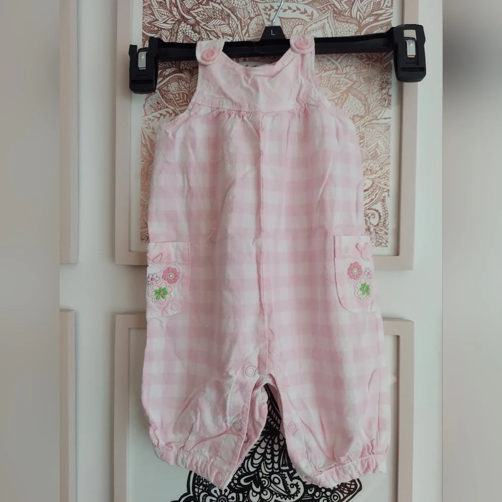 🎁 10/$25- Pink plaid jumper romper, 0-3 months,  Carter's